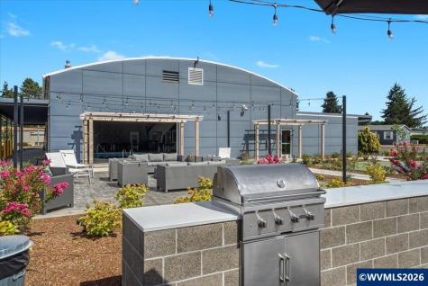 2200 Lancaster #14a Drive SE Salem OR 97317