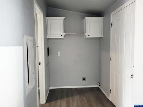 4722 Wyoming Circle NE Salem OR 97305