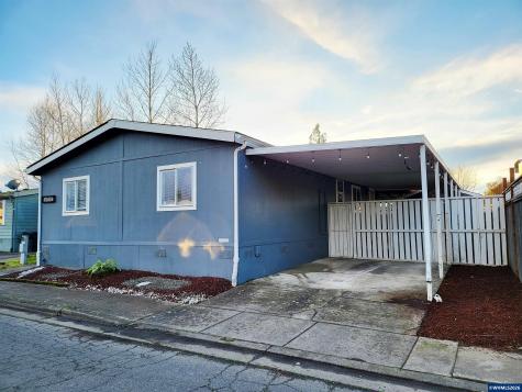 4722 Wyoming Circle NE Salem OR 97305