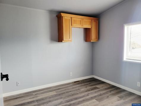 4722 Wyoming Circle NE Salem OR 97305