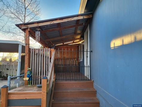 4722 Wyoming Circle NE Salem OR 97305