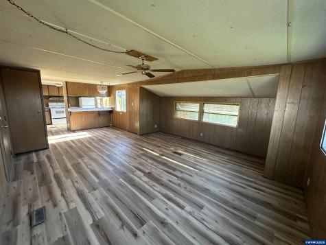 16688 NE Highway 99e #48 Woodburn OR 97071