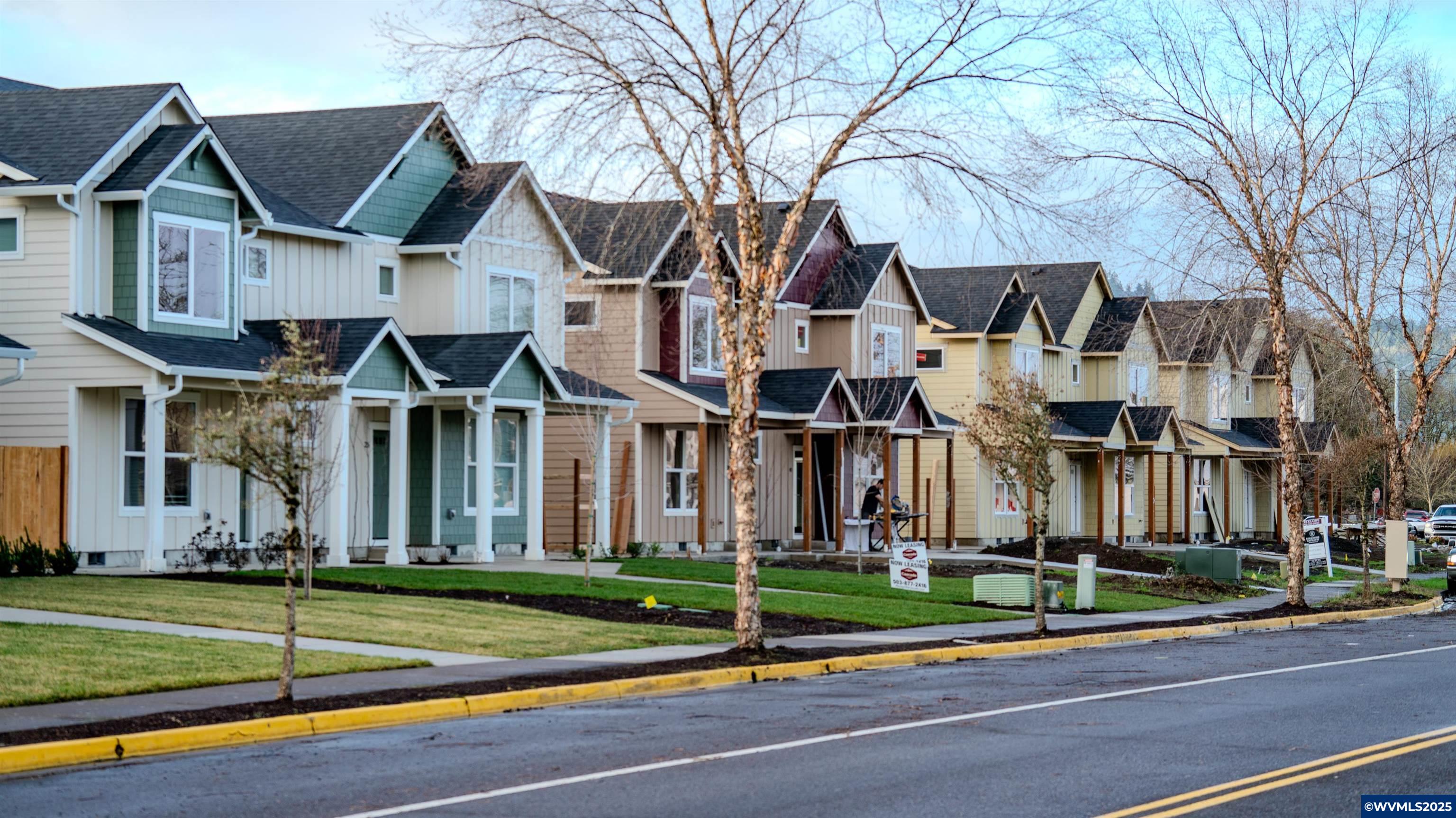 66/68 Sand Ridge (6 Total Duplexes) Court Lebanon OR 97392