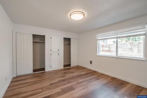 175 NE Fern Court Dallas OR 97338