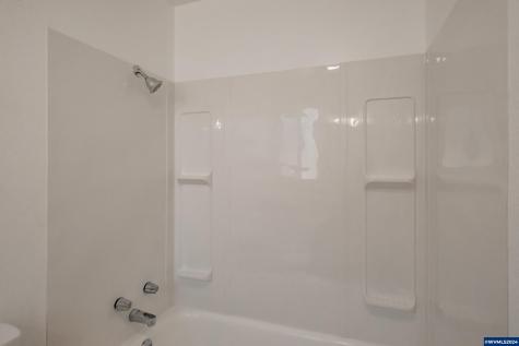 175 NE Fern Court Dallas OR 97338