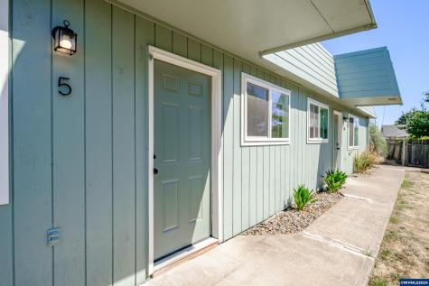 175 NE Fern Court Dallas OR 97338