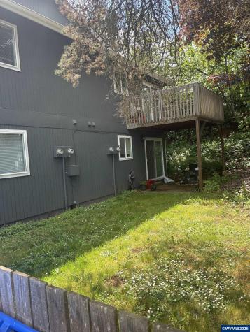 2194-2200 Navaho Court SE Salem OR 97306