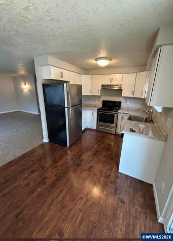 2194-2200 Navaho Court SE Salem OR 97306