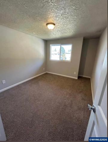 2194-2200 Navaho Court SE Salem OR 97306