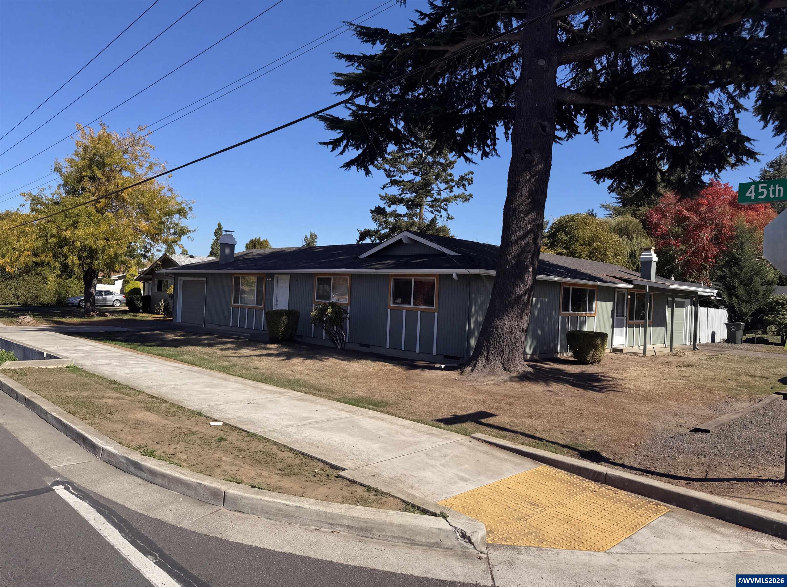 4016 45th Avenue NE Salem OR 97305