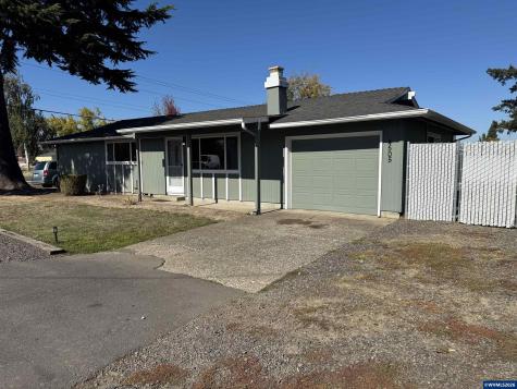 4016 45th Avenue NE Salem OR 97305