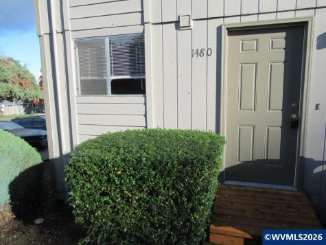 1480-1486 Salishan Street SE Salem OR 97302