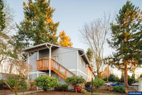 340 S Locust Street Canby OR 97013