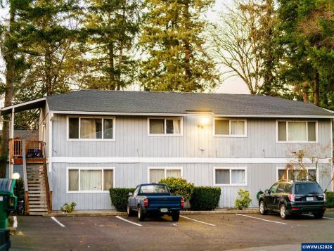 340 S Locust Street Canby OR 97013