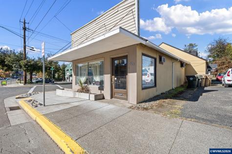 920-924 Main Street Sweet Home OR 97386