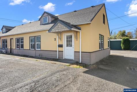 920-924 Main Street Sweet Home OR 97386