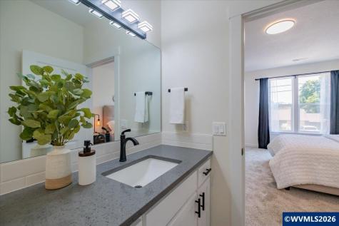 538 S 7th Street Independence OR 97351