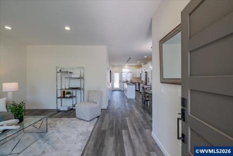 538 S 7th Street Independence OR 97351