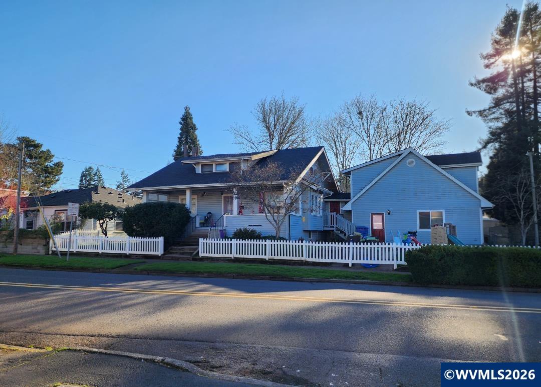 380 Owens (& 1102 Fairmount) Street S Salem OR 97302