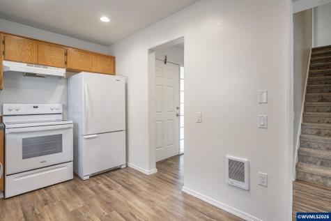 6946 Ridgetop (-6948) Drive NE Keizer OR 97303