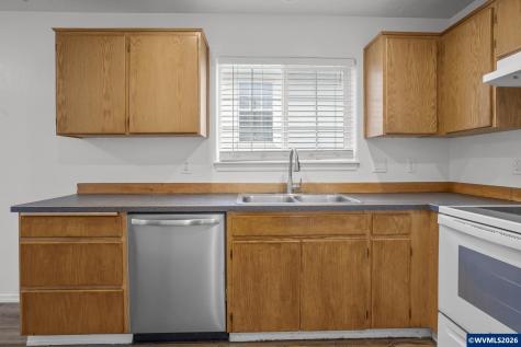 6946 Ridgetop (-6948) Drive NE Keizer OR 97303