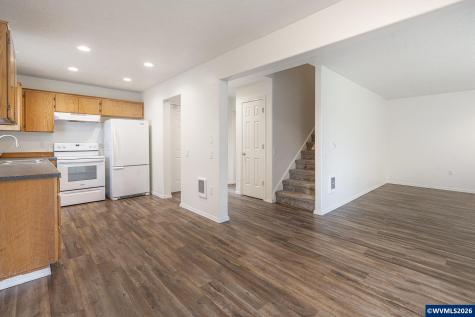 6946 Ridgetop (-6948) Drive NE Keizer OR 97303