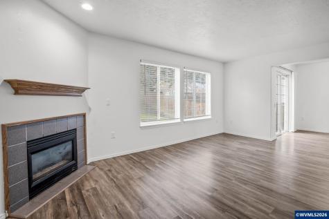 6946 Ridgetop (-6948) Drive NE Keizer OR 97303