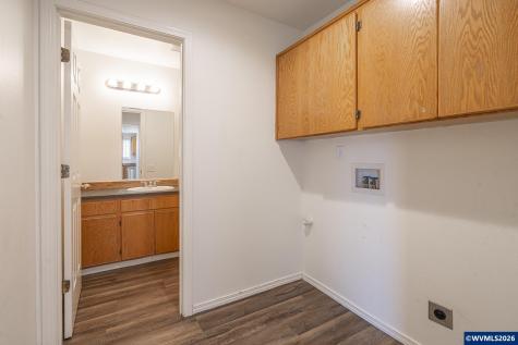 6946 Ridgetop (-6948) Drive NE Keizer OR 97303