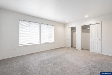 6946 Ridgetop (-6948) Drive NE Keizer OR 97303