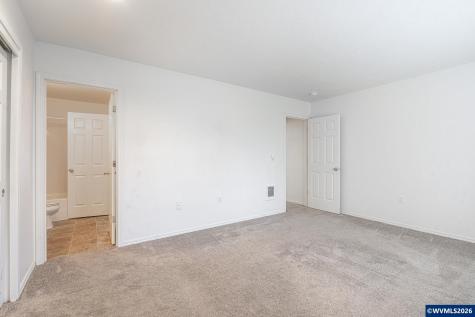 6946 Ridgetop (-6948) Drive NE Keizer OR 97303
