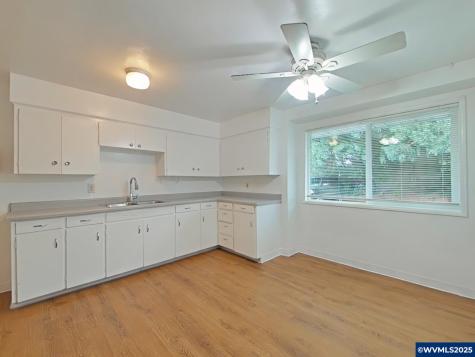 1080-1120 SW 35th Street Corvallis OR 97333