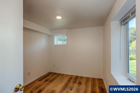 1039-1041 NE Grant Street Newport OR 97365