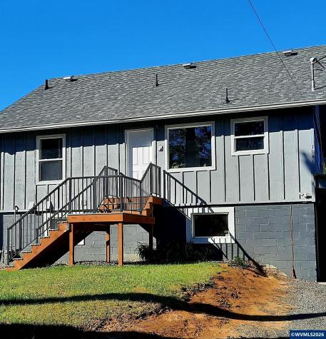 1039-1041 NE Grant Street Newport OR 97365