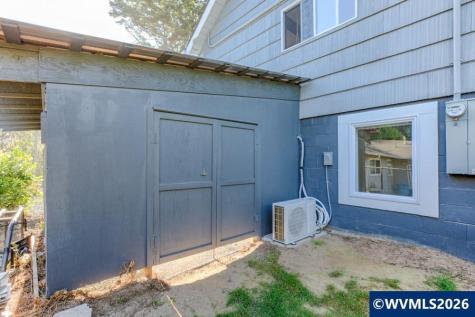 1039-1041 NE Grant Street Newport OR 97365