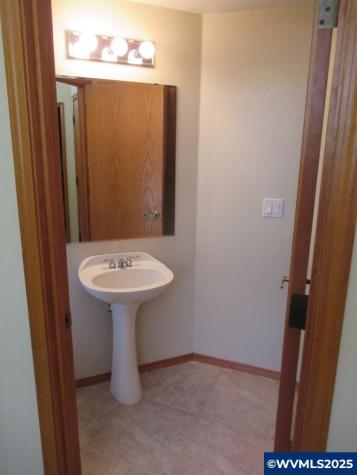 2572 & 2574 Arroyo Ridge Court NW Salem OR 97304