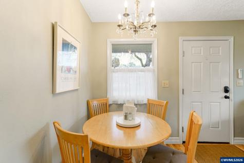 1123 17th (-1133) Street SE Salem OR 97302