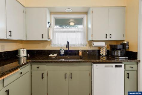 1123 17th (-1133) Street SE Salem OR 97302