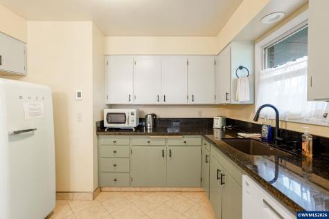 1123 17th (-1133) Street SE Salem OR 97302