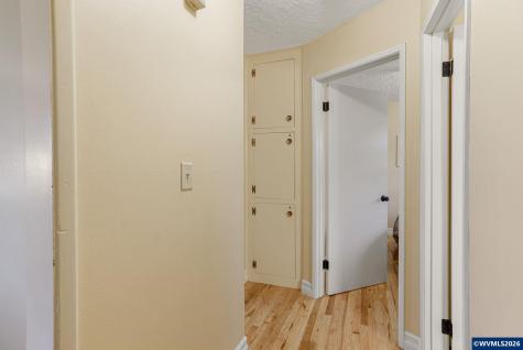 1123 17th (-1133) Street SE Salem OR 97302