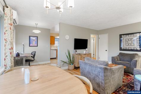 1123 17th (-1133) Street SE Salem OR 97302