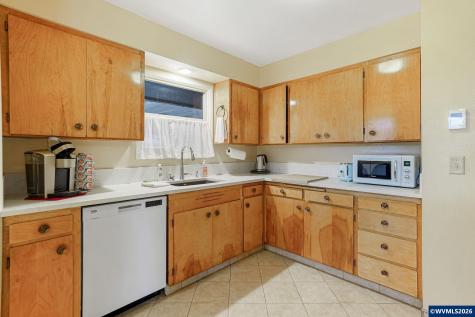 1123 17th (-1133) Street SE Salem OR 97302