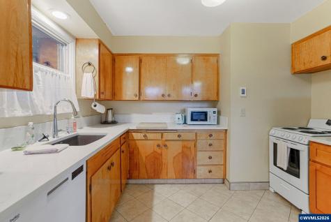 1123 17th (-1133) Street SE Salem OR 97302