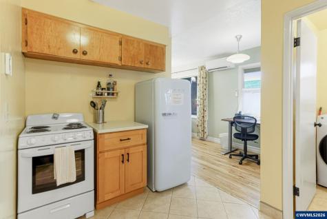 1123 17th (-1133) Street SE Salem OR 97302