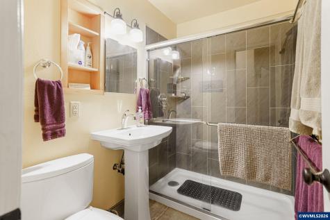 1123 17th (-1133) Street SE Salem OR 97302