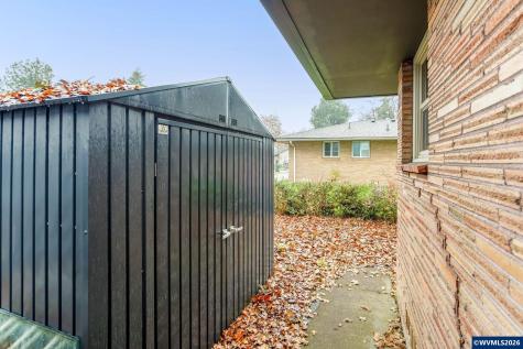 1123 17th (-1133) Street SE Salem OR 97302