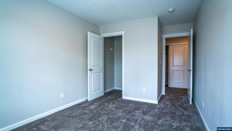 24 & 26 Sand Ridge Court Lebanon OR 97355