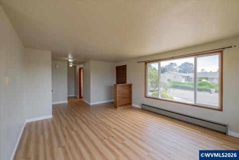 157 NE Fern Court Dallas OR 97338