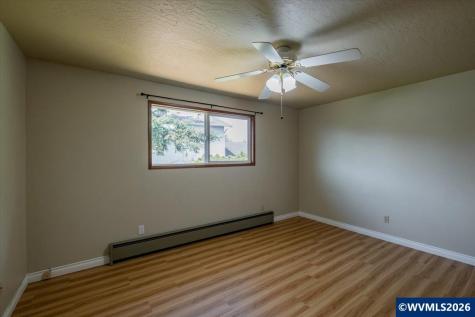 157 NE Fern Court Dallas OR 97338