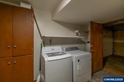157 NE Fern Court Dallas OR 97338