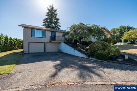157 NE Fern Court Dallas OR 97338